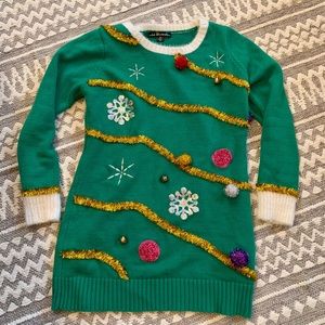Christmas tree sweater Cmas sweater size medium